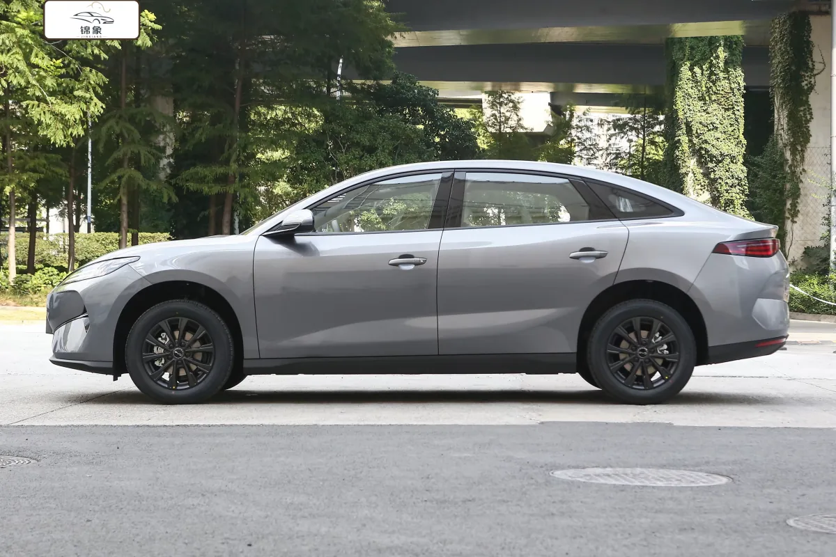 比亚迪 BYD 比亚迪 E7 4