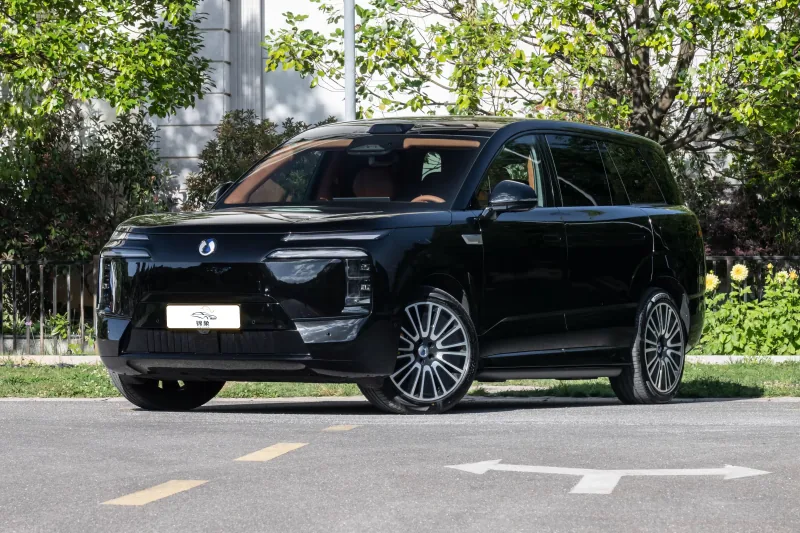 比亚迪 BYD 腾势N8L旗舰型