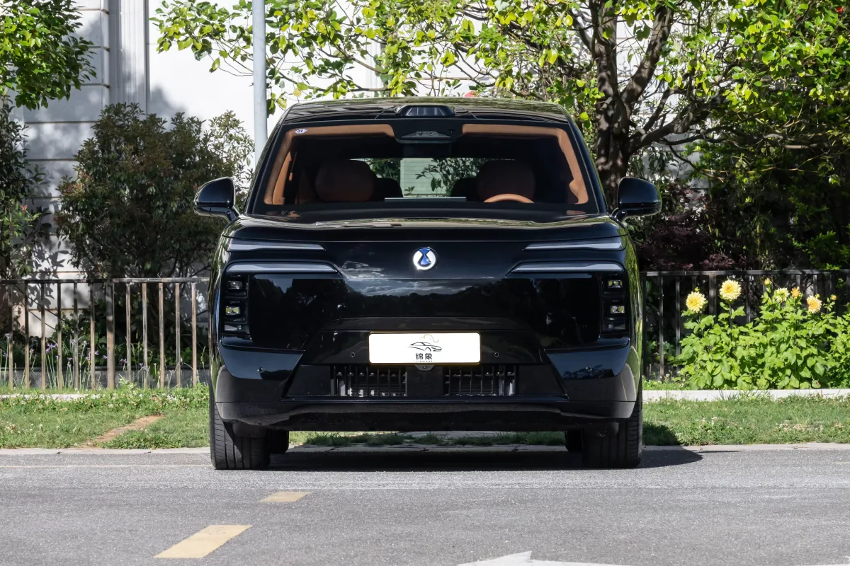 比亚迪 BYD 腾势N8L旗舰型 10