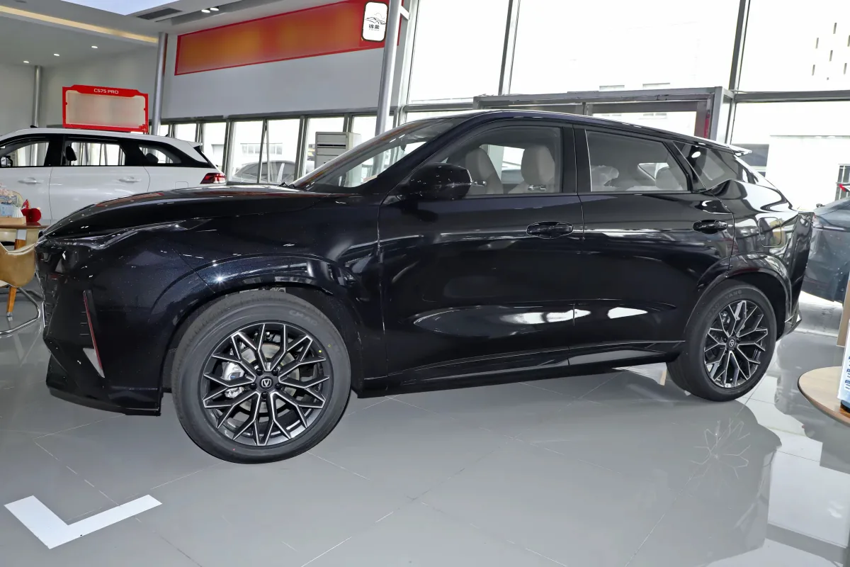 长安 Changan UNI-Z（燃油版） 18