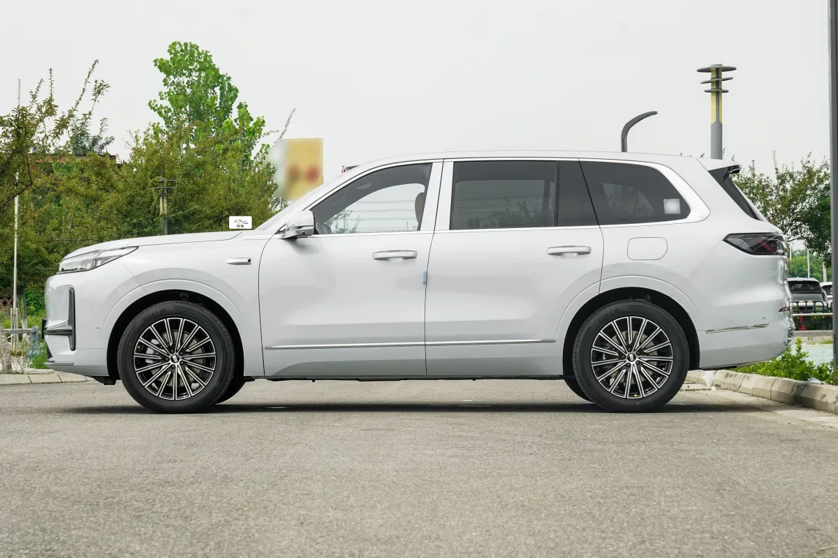 吉利 Geely 银河M9 15