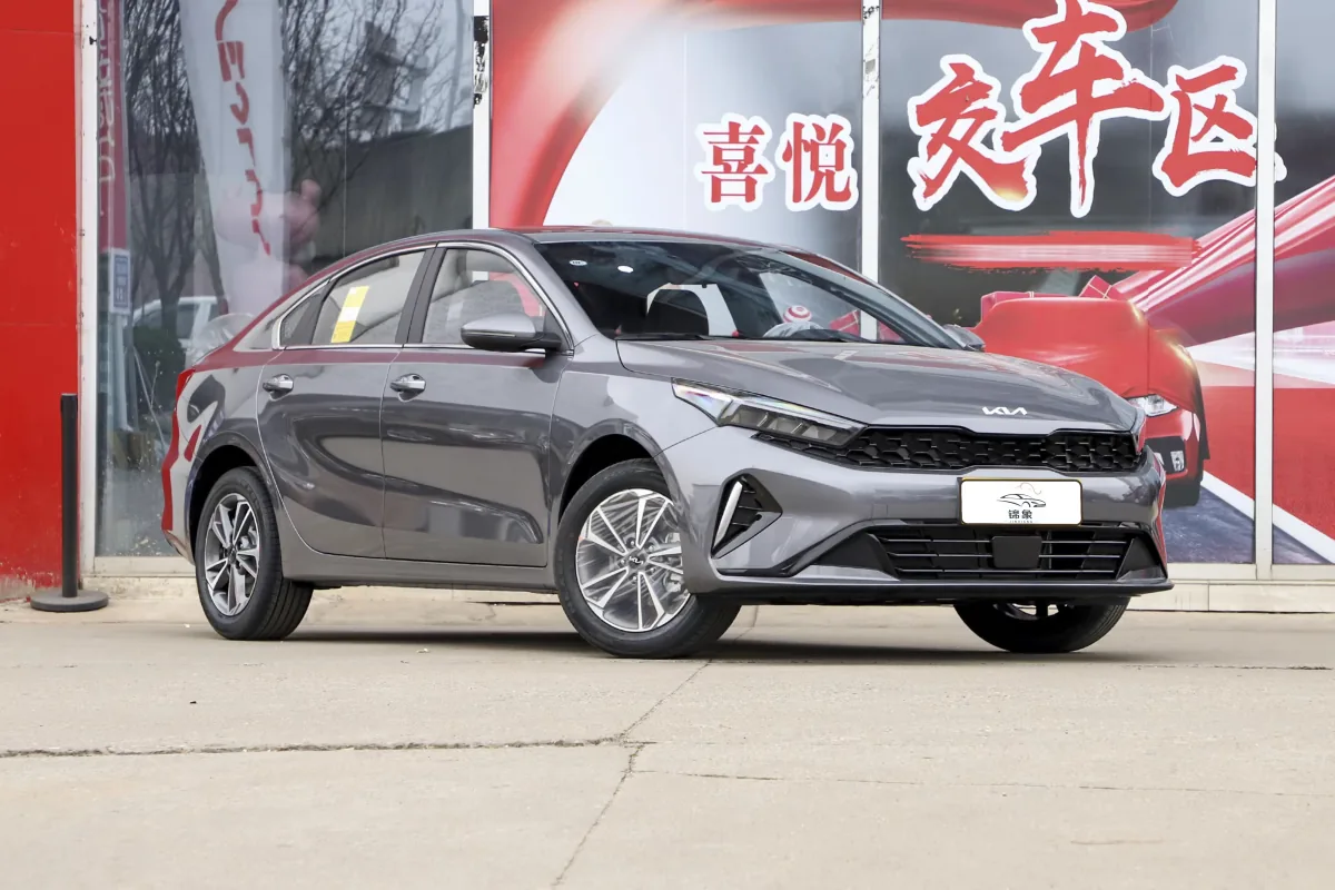 起亚 Kia K3 10